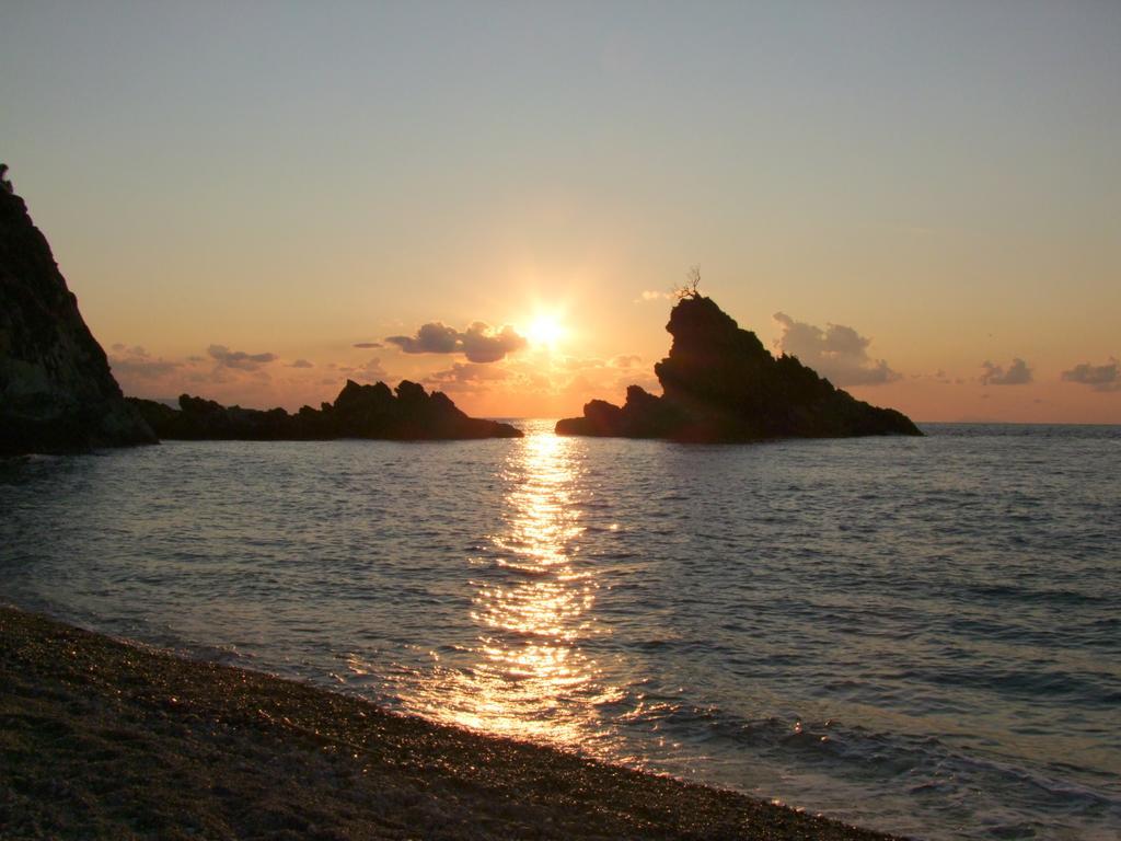 CapoSperone Resort Palmi Esterno foto