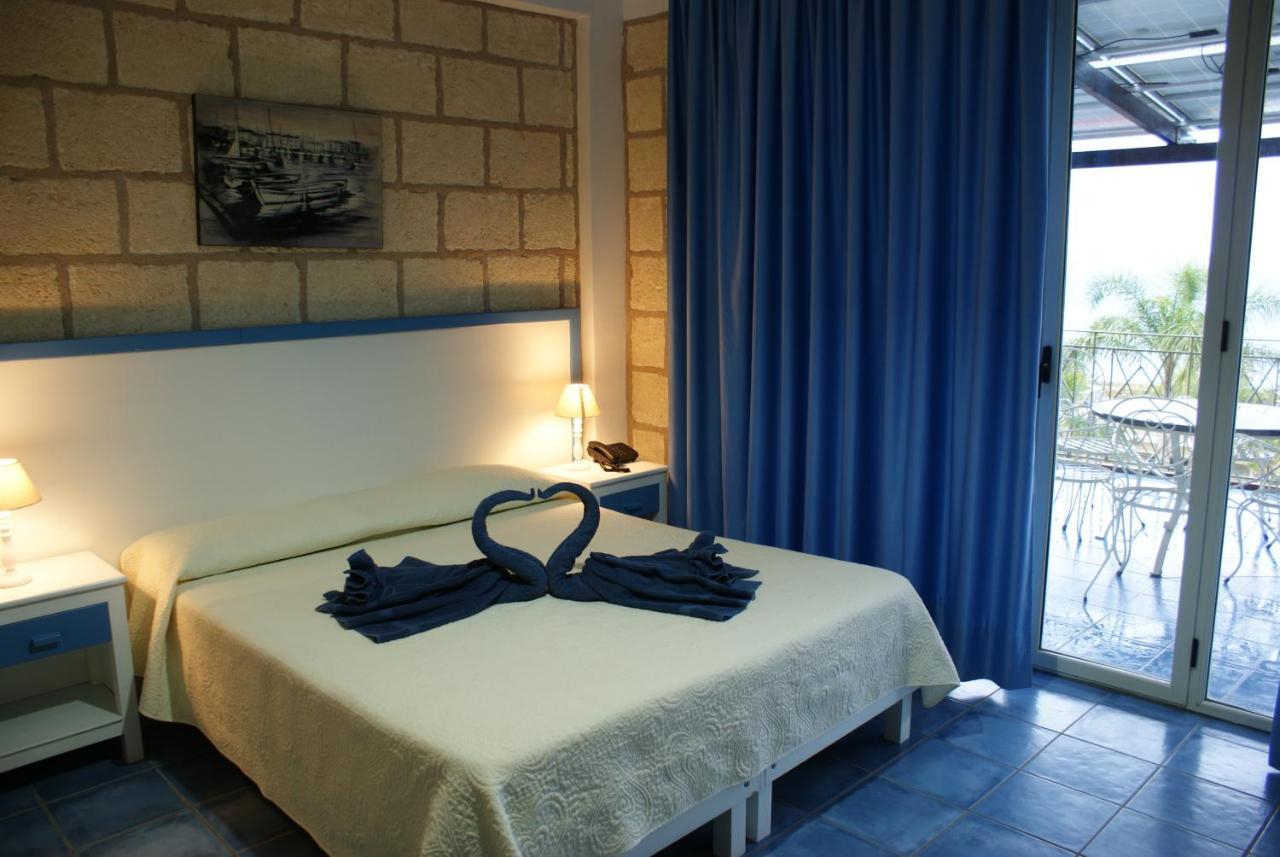 CapoSperone Resort Palmi Esterno foto